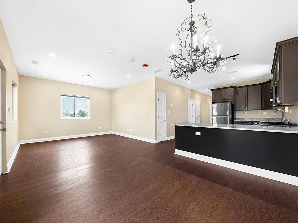 1st image of 5716 W 87th St #4
