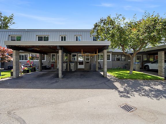 2nd image of 249 Kitchener Cres #5