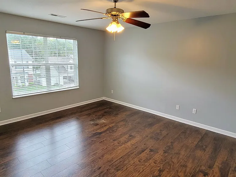 1645 Wolverine Ln — Photo 15