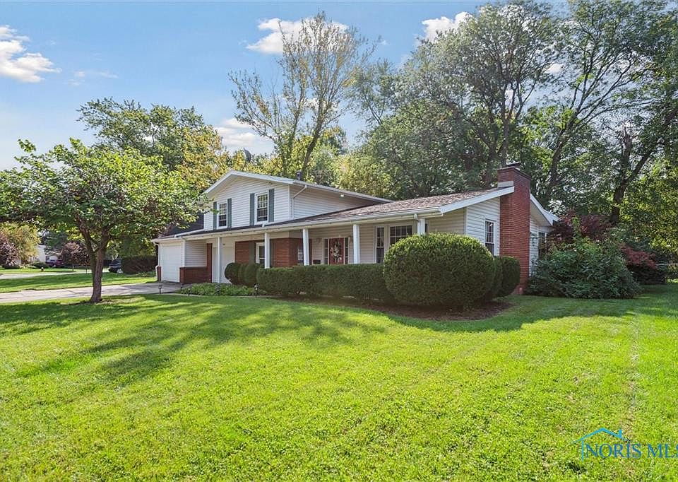 1st image of 1942 Cherrylawn Dr