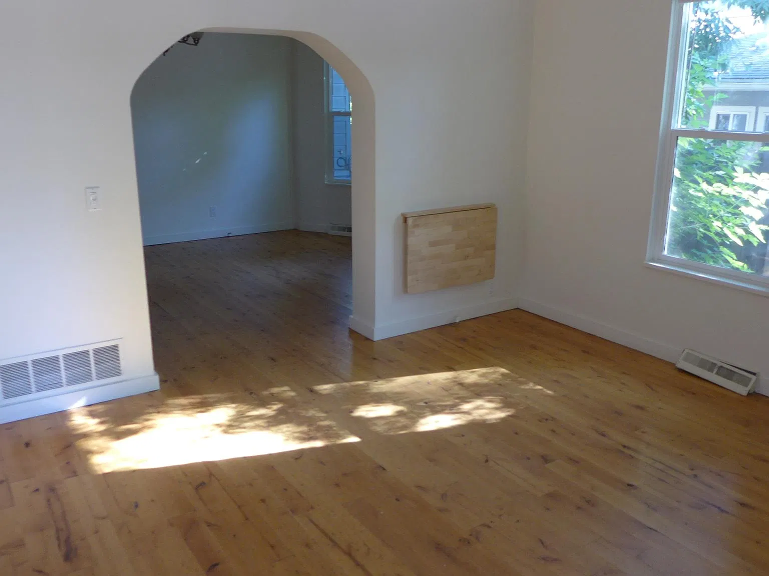4 bed, 1500 sqft, $5,600 — Photo 3