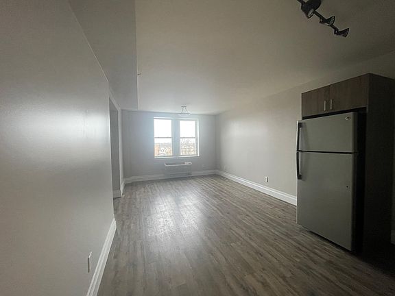 2nd image of 105 N Grove St #77A