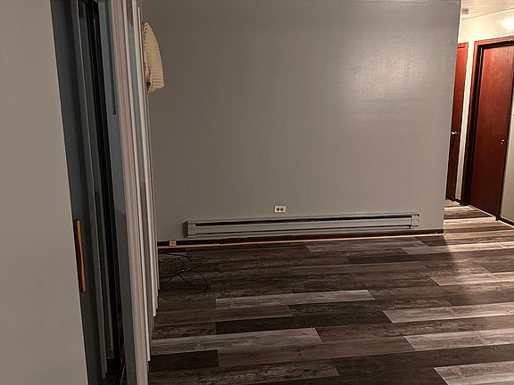 4th image of 14545 S Manistee Ave APT 1C