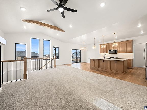 4th image of 5504 E Daybreak Cir