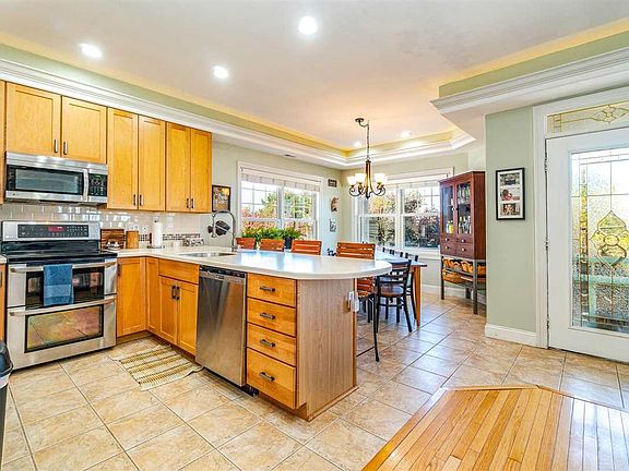 4th image of 602 Ocean Ave #2