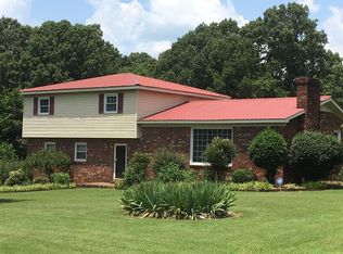 445 Timberlake Dr, Mc Kenzie, TN 38201