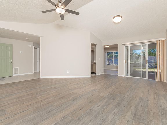 3rd image of 1243 Weeping Willow Ln