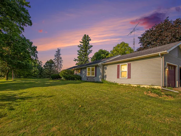 3805 N Parma Rd, Parma, MI 49269