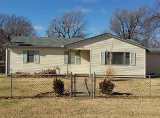 111 S Walnut St, Dexter, KS 67038