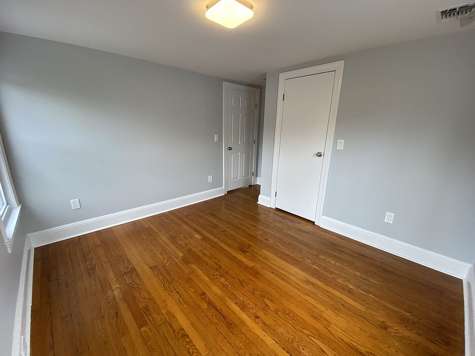 Bedroom #1