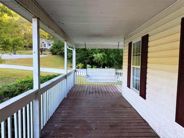 413 Kenny Ln, Temple, GA 30179