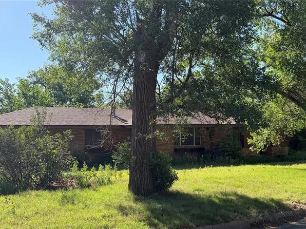 410 N Bryan St, Weatherford, OK 73096