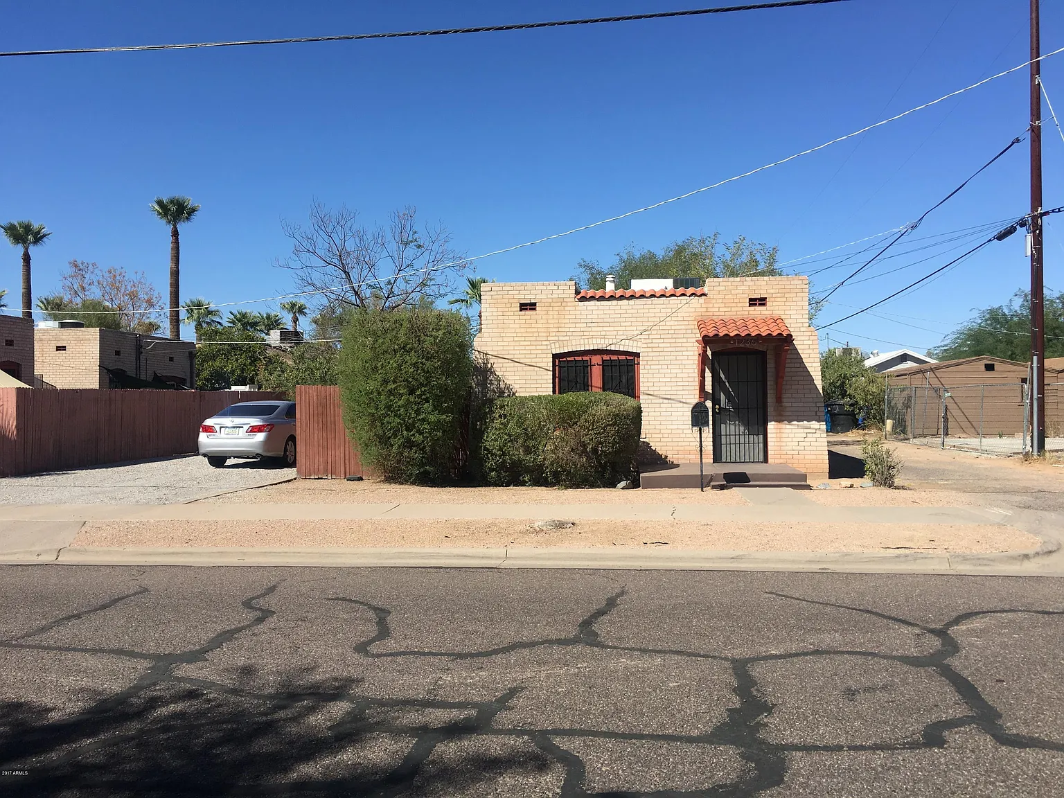 1 bed, 1.0 bath, 569 sqft, $1,250 — Photo 3