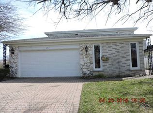 6401 Hoffman Ter, Morton Grove, IL 60053