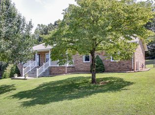 1110 Ridgecrest Dr, Dickson, TN 37055