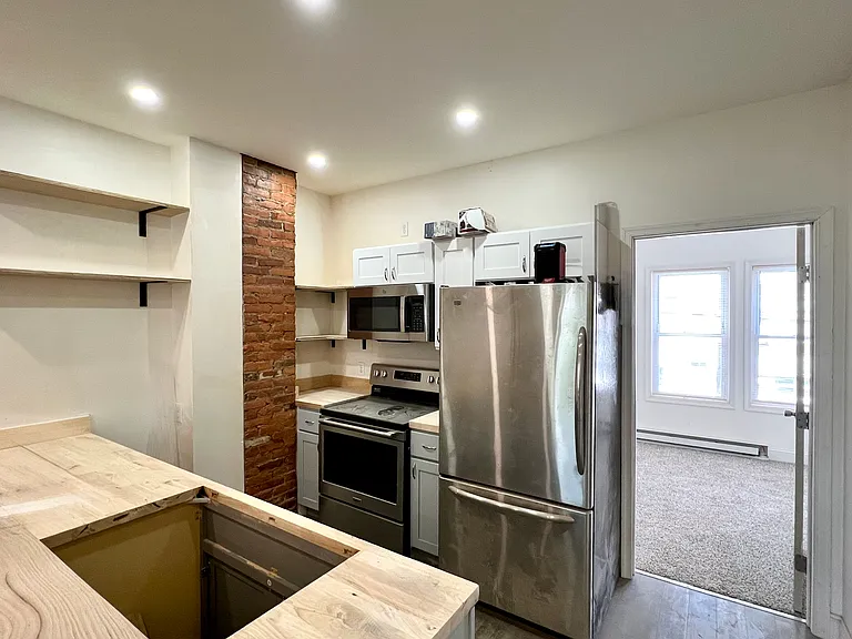 20 W James St #2 — Photo 2