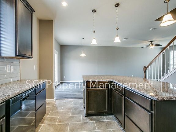 4th image of 3925 Grizzly Hills Cir