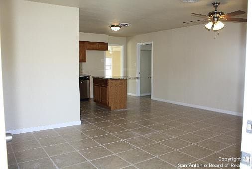 4th image of 4210 Diamondhead Dr