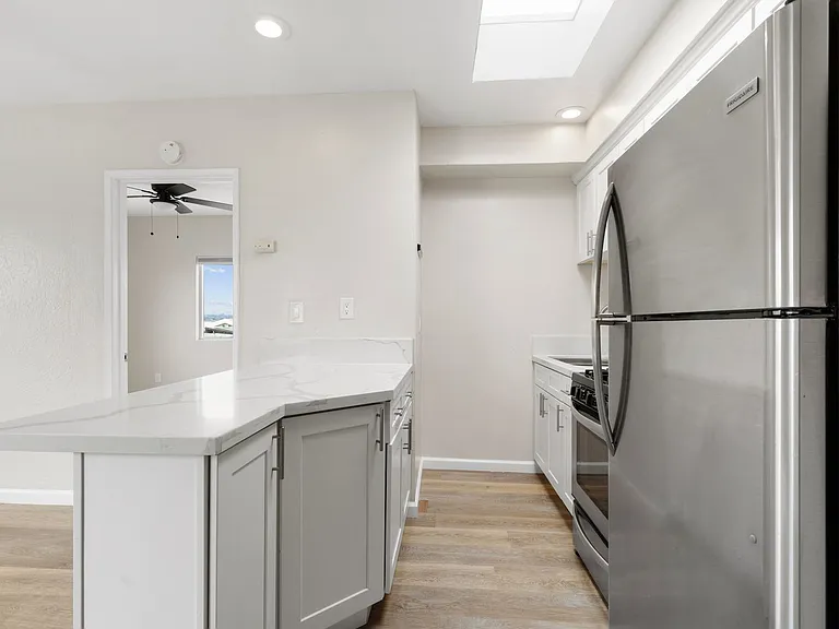 715 Cohasset — Photo 3