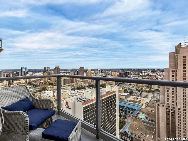 610 E Market St #2904 — Photo 20
