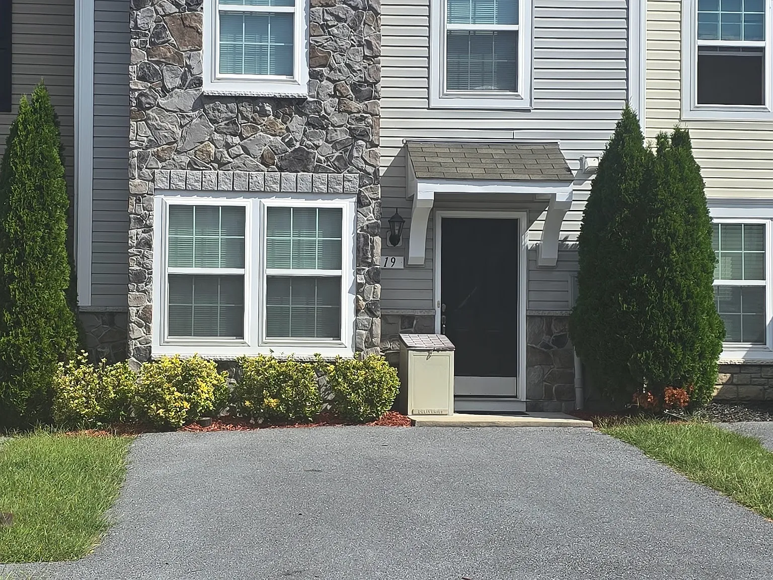 3 bed, 2.5 bath, 1520 sqft, $1,850 — Photo 1
