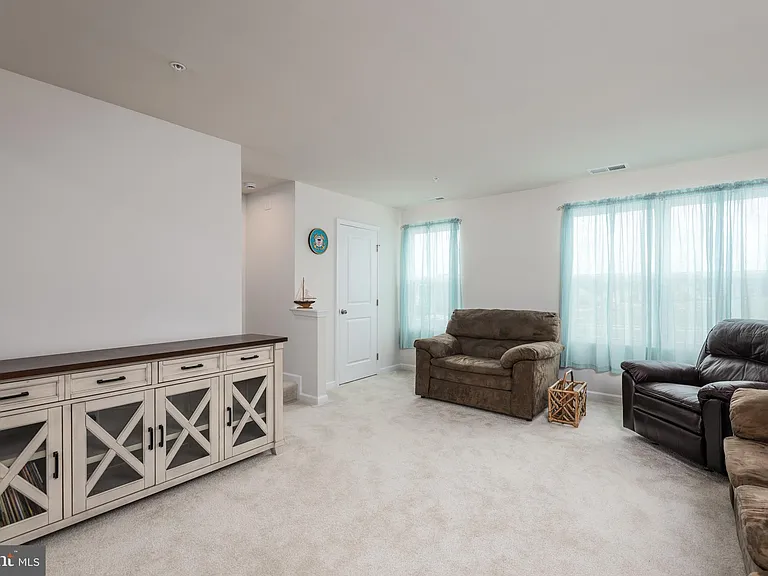 311 Yellow Bill Ln — Photo 12