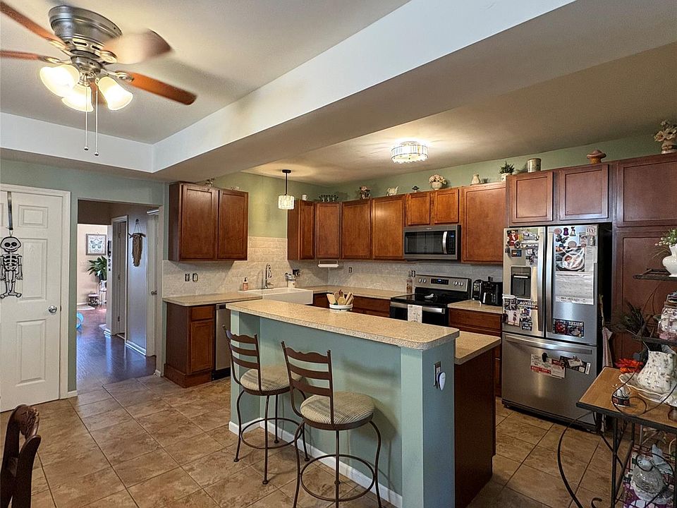 421 Brown St, photo 11