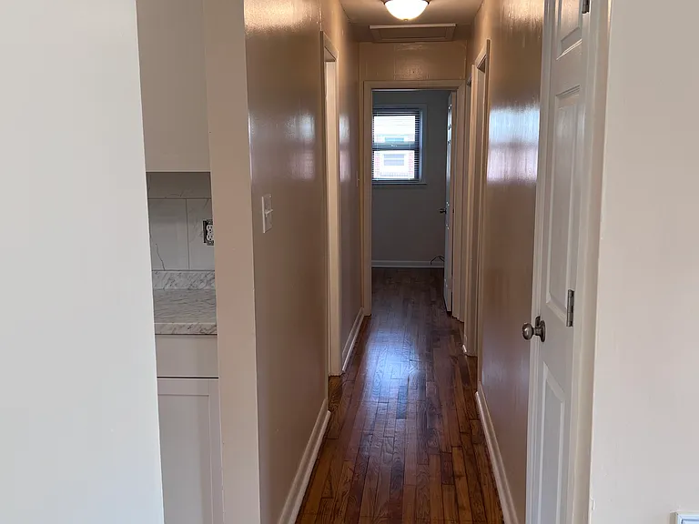 407 Railroad Ave — Photo 6