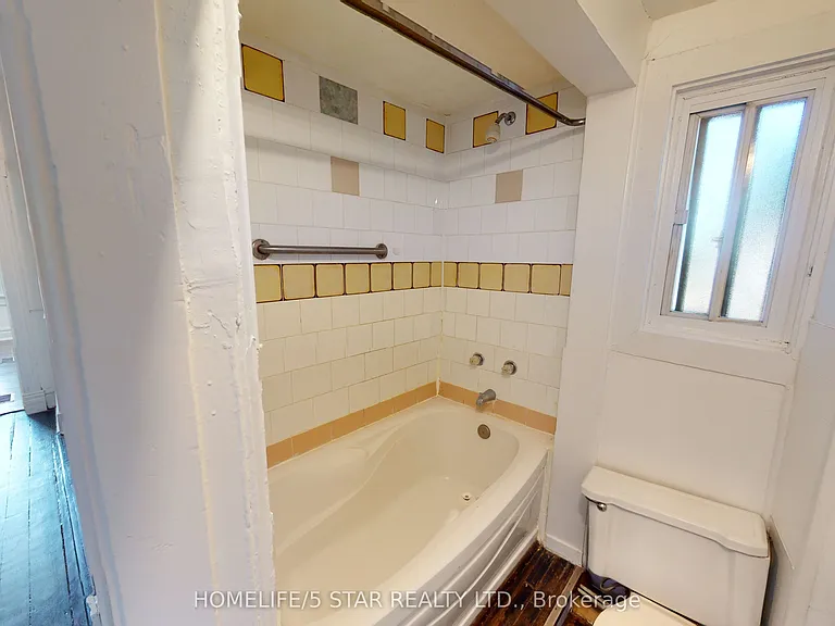 39 Humbert St #2 — Photo 19