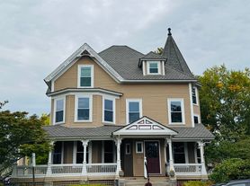 764 Chestnut St, Manchester, NH