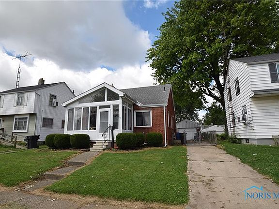 3rd image of 5129 Hallgate Ave