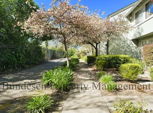 306 Gate Way, Santa Rosa, CA 95401