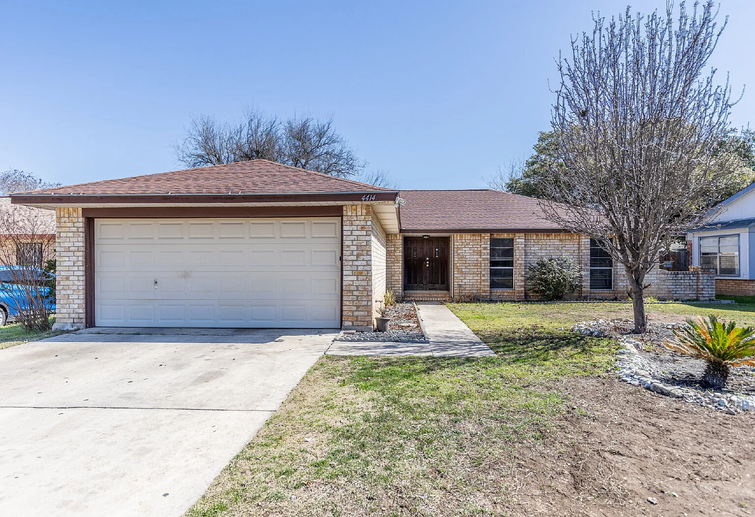 3 bed, 2.0 bath, 1582 sqft, $1,645 — Photo 1