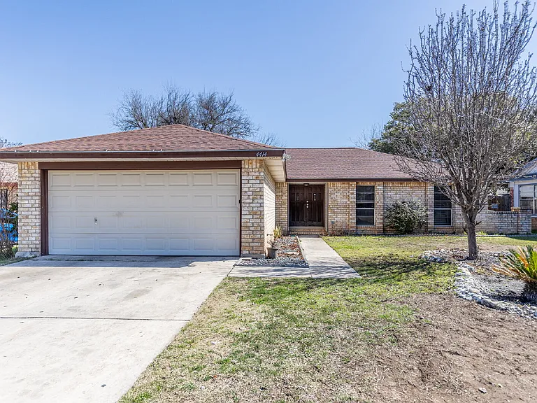 4414 Valleybrook — Photo 1