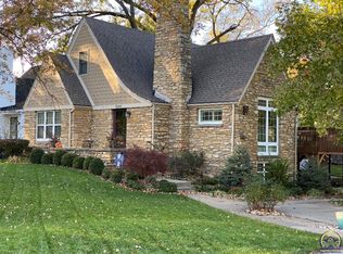 1265 SW Lakeside Dr, Topeka, KS 66604