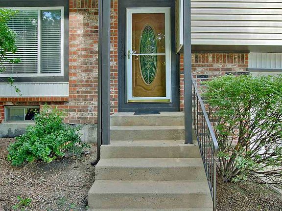 4th image of 3158 N Cranberry St
