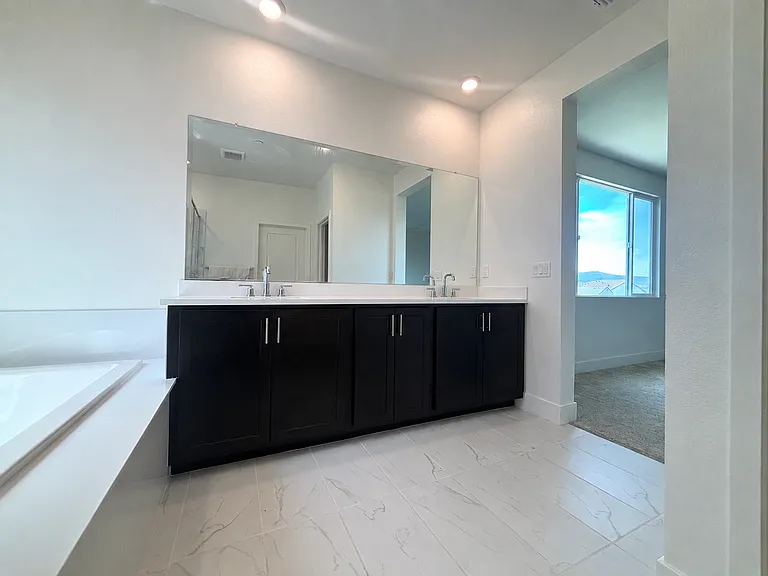 2051 Rosemary Dr — Photo 21