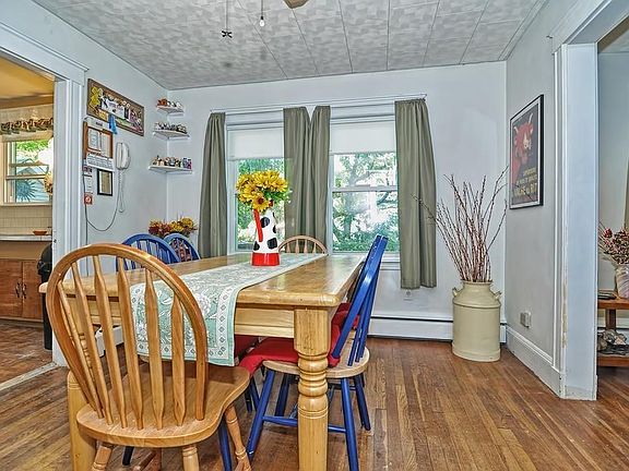 5th image of 7 Saratoga St
