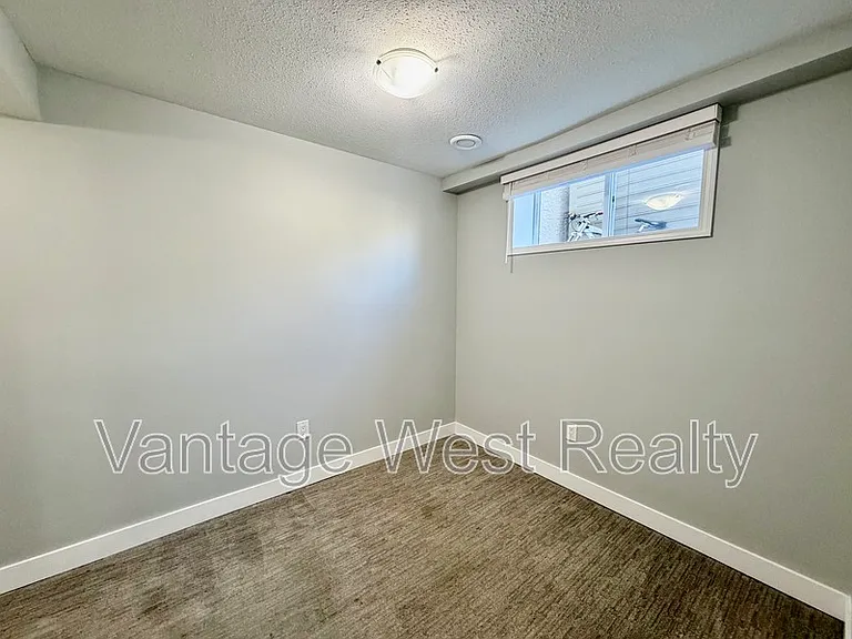 3426B Logan Rd — Photo 15