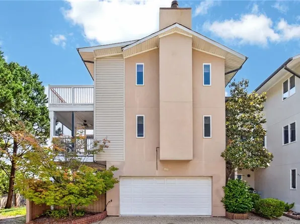 220 83rd St #A, Virginia Beach, VA 23451