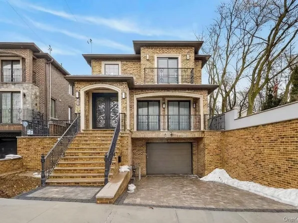 14-09 133RD Place, College Point, NY 11356