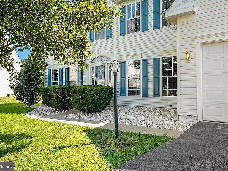 1808 Whispering Meadow Ct — Photo 2