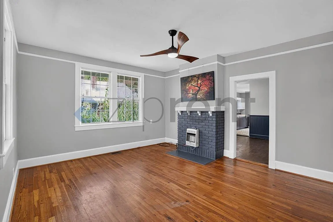 05240f1 Chicopee Village — Photo 2