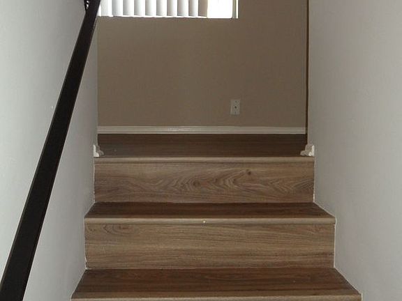4th image of 640 S Fashion Park St #A-d
