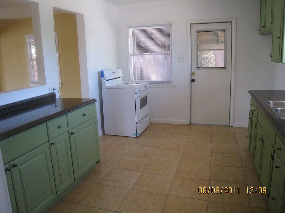 2nd image of 82055 Tahquitz Ave