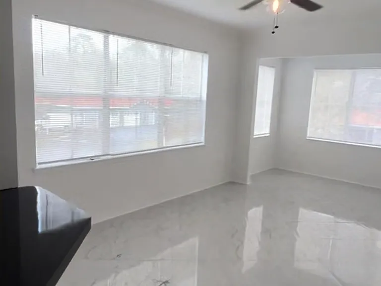 18001 Richmond Place Dr #227 — Photo 7