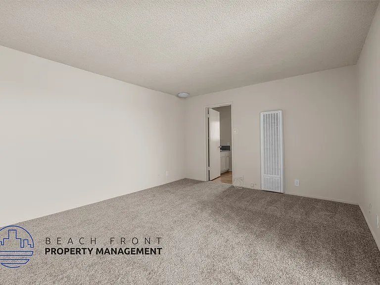 4061 W. 138th St. — Photo 14