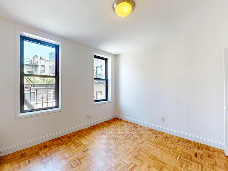 405 W 50th St #4C — Photo 3