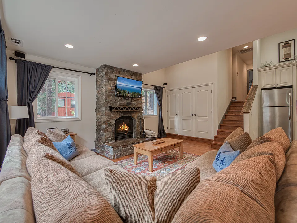 4511 Muletail Dr