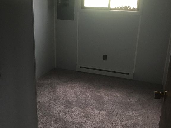 Bedroom the smaller one